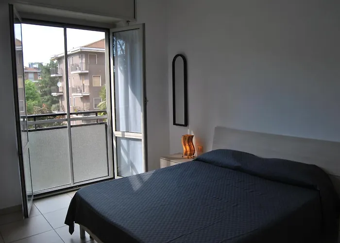 Portello Flat With Balcony